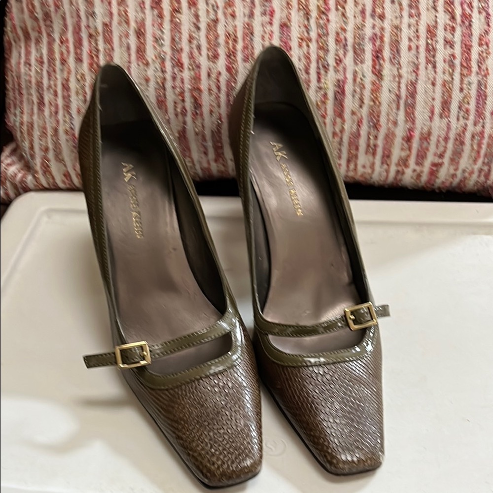 Anne Klein Brown Khaki Textured Heels with Gold Buckle